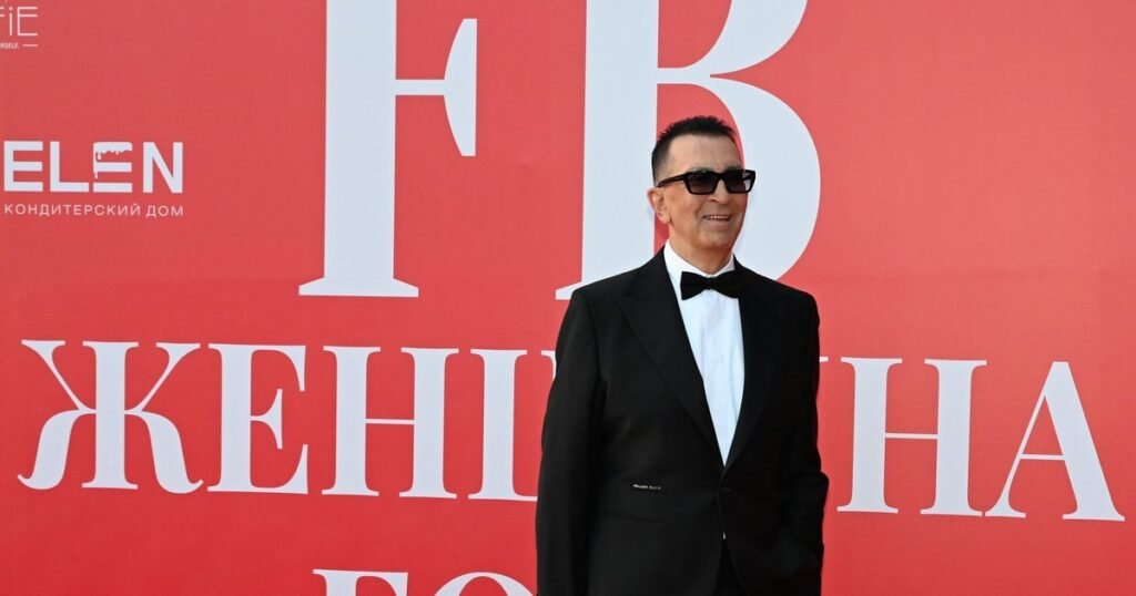 Александр Буйнов после ДТП вернулся на сцену