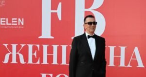 Александр Буйнов после ДТП вернулся на сцену