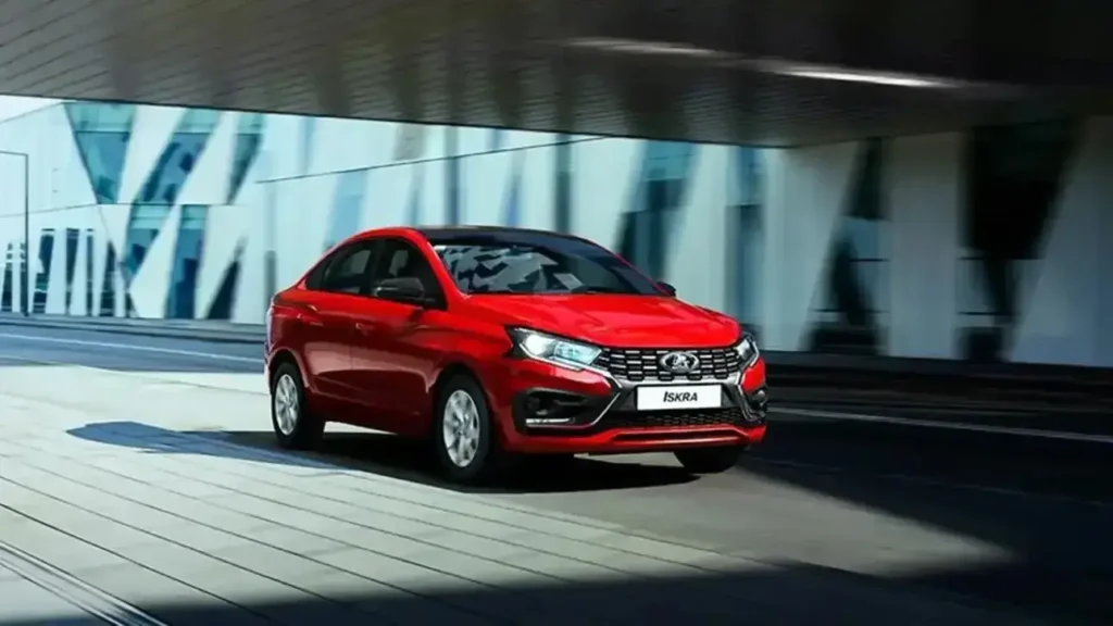 АвтоВАЗ объяснил дефицит новой LADA Iskra: качество важнее скорости