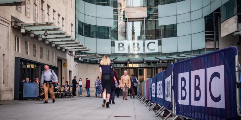 BBC面临新一波冲击：数十万英国观众放弃服务