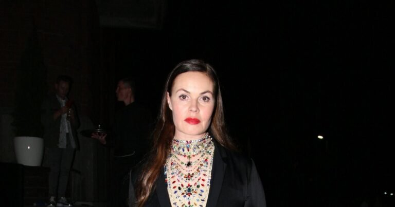 Екатерина Андреева в мини-шортах отдохнула на яхте и удивила подписчиков