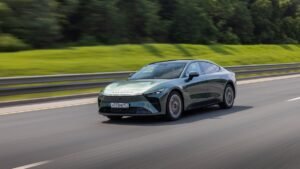 Exeed запускает продажи электрического седана Exlantix ES в России