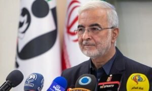 Иран призвал 2 млн нелегальных афганцев покинуть страну