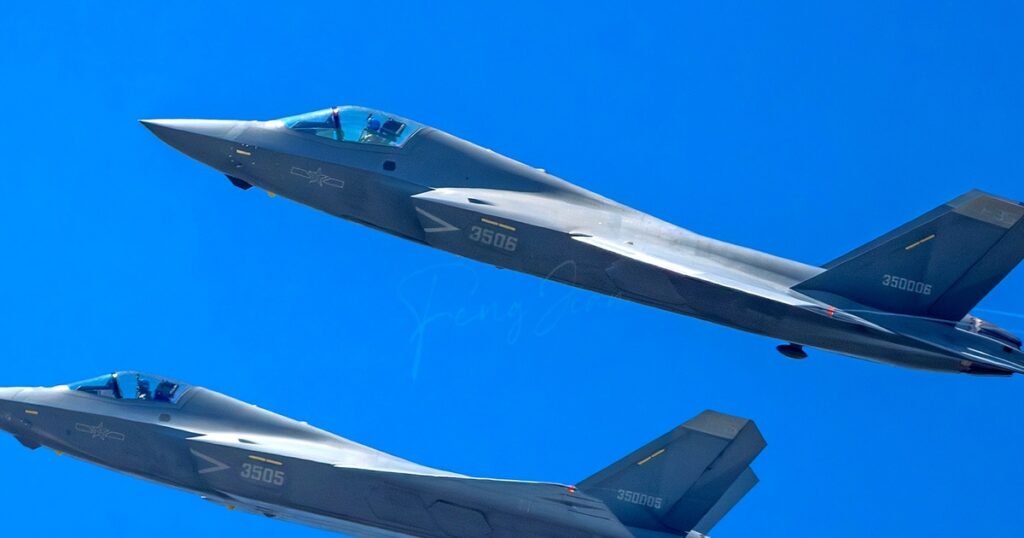Китай стал второй страной с двумя типами истребителей 5-го поколения