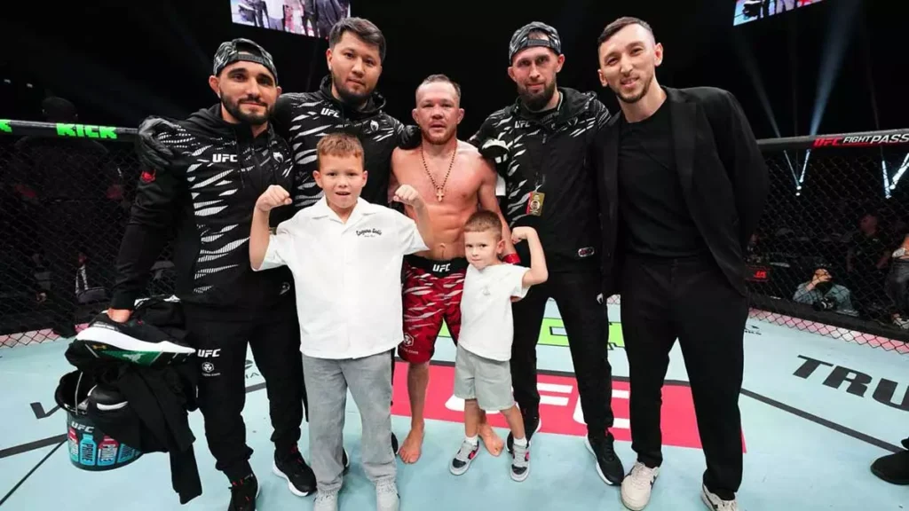 Пётр Ян: Бой с Умаром Нурмагомедовым не интересен