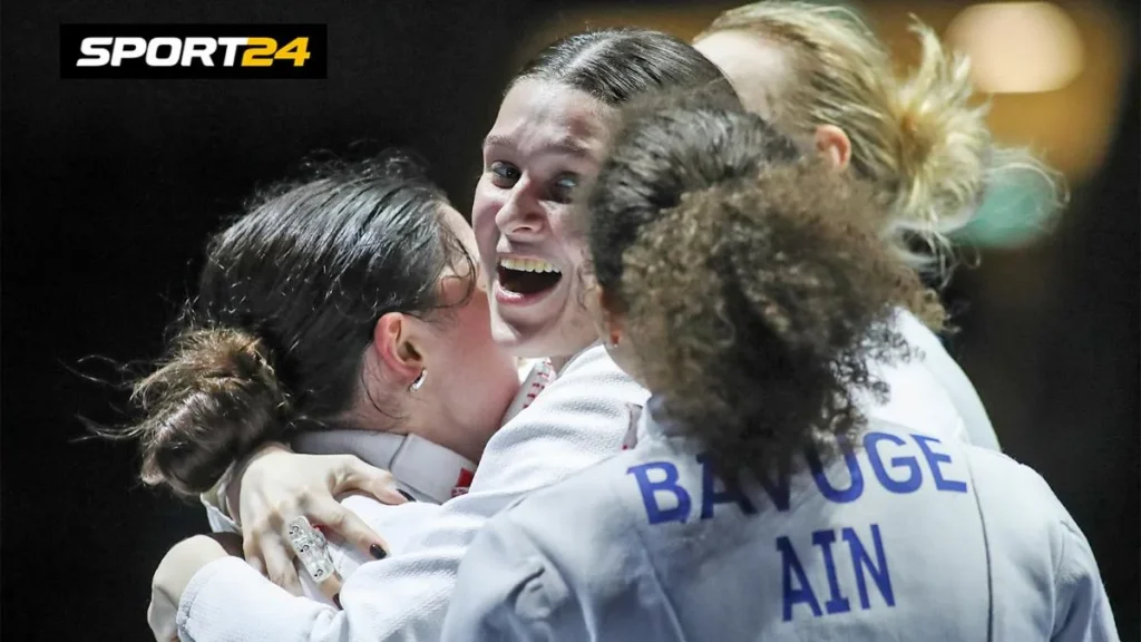 Россиянки фехтованием принесли серебро ЧМ-2025