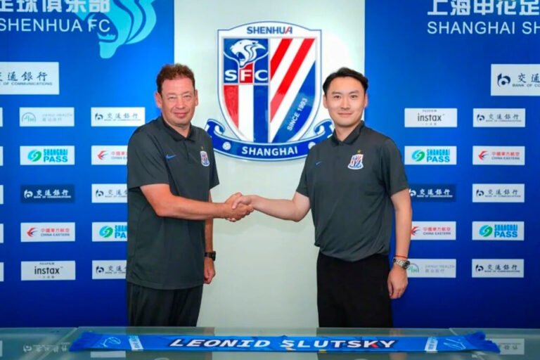 Слуцкий продлил контракт с «Шанхай Шэньхуа» до 2027 года