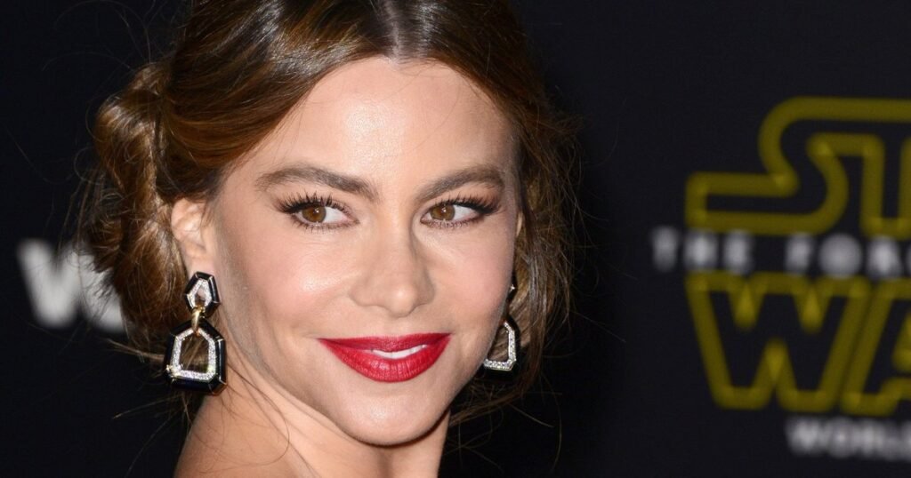 София Вергара появилась на публике в эффектном корсете