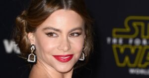 София Вергара появилась на публике в эффектном корсете