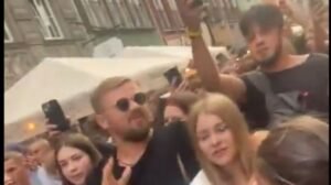 Украинцы в Гданьске скандировали бандеровские лозунги на демонстрации