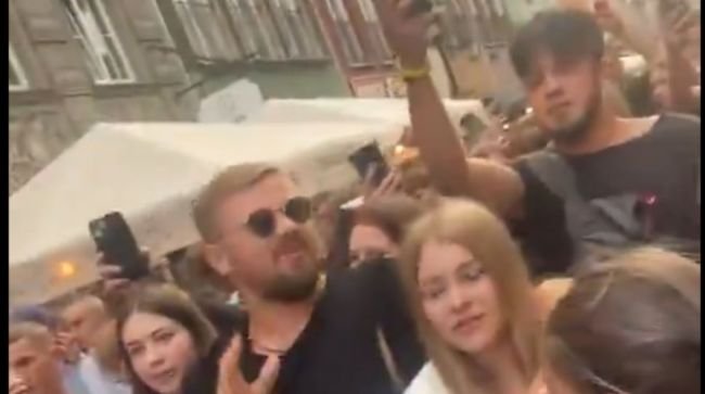 Украинцы в Гданьске скандировали бандеровские лозунги на демонстрации