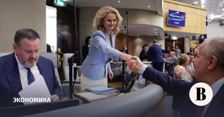 В России разрабатывают меры для повышения рождаемости