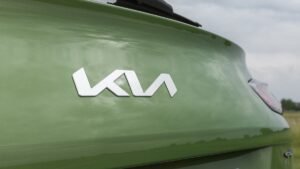 В России стартовали продажи новых Kia Sportage Ace