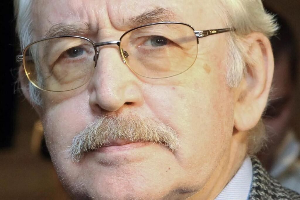 Василий Ливанов: мог ли актер не стать Холмсом