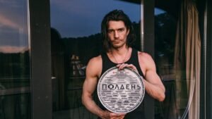 Звезды российского кино в экранизации Стругацких: эксклюзивные кадры