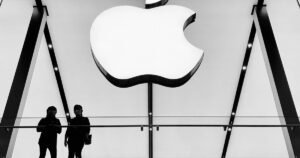 Apple начала судебный процесс против сети кинотеатров Apple Cinemas