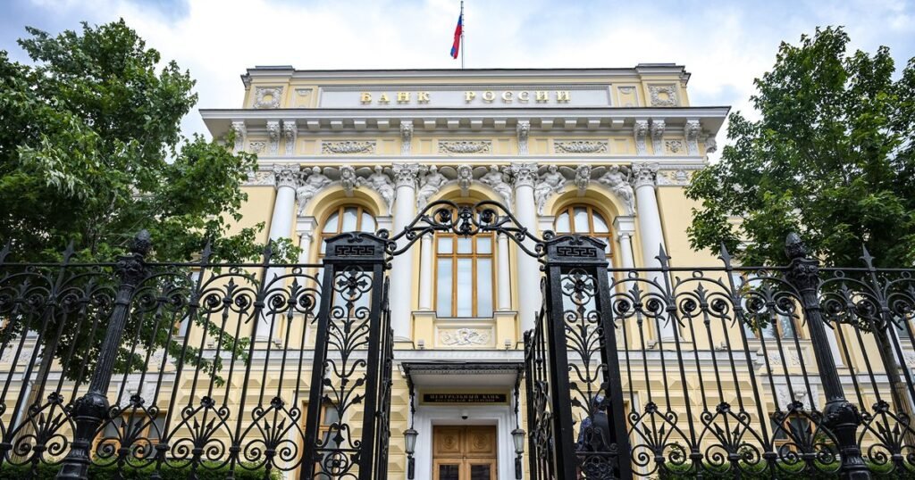 Банк России установил новый курс доллара на субботу