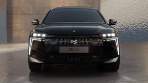 Электрический аналог LADA Granta: DS 4 с французским шармом