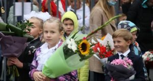 ФТС: поставки цветов выросли на 20% перед Днем знаний