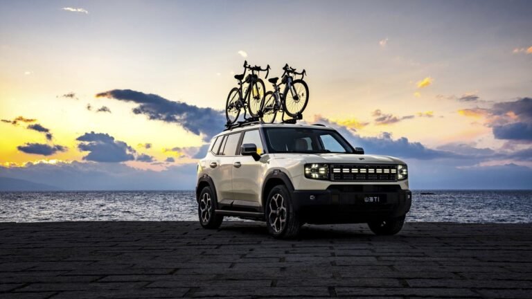 Кроссовер Jetour T1 появится в России: известны сроки и детали