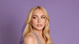 Линдси Лохан снова в образе: звезда повторила культовый лук из «Чумовой пятницы»