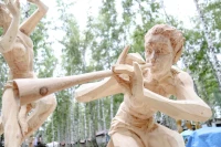 Мастера из Подмосковья победили на томском Празднике топора – 2025