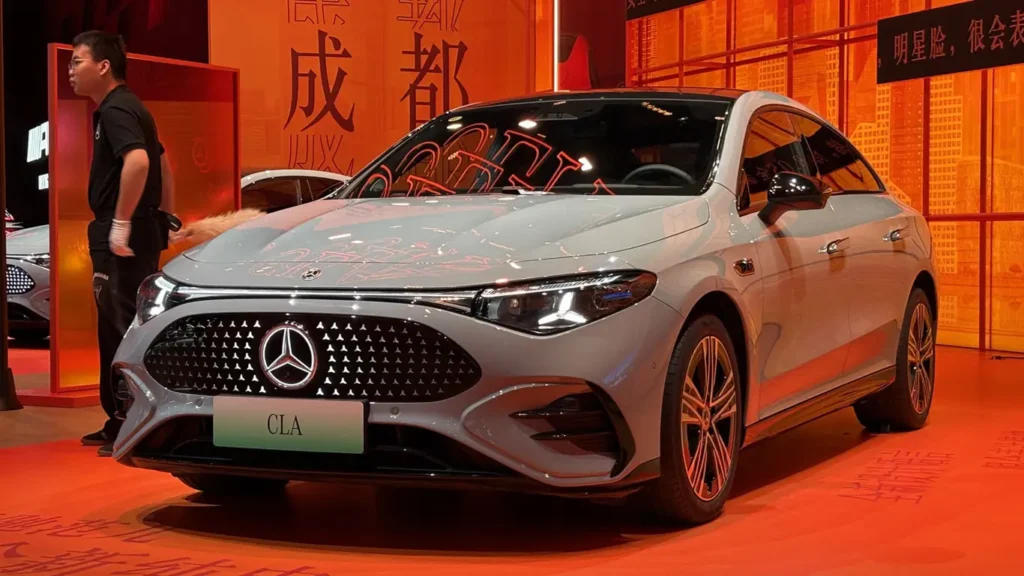 Mercedes-Benz представил в Китае электрический Mercedes-Benz CLA