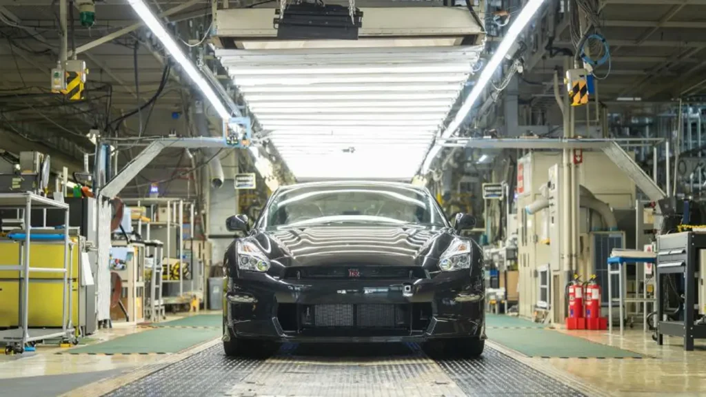 Nissan GT-R уходит в историю: последнее поколение R35