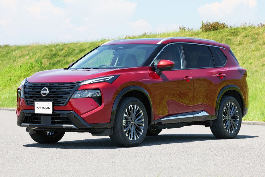 Nissan X-Trail: рестайлинг и новые спецверсии