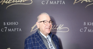 Петросян показал отдых с детьми в Турции