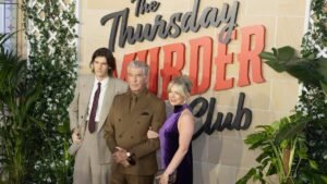 Пирс Броснан с сыном и внучкой появился на публике впервые за долгое время