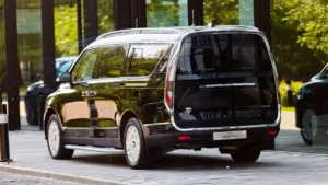 Проект президентского автомобиля терпит фиаско: машины начнут удешевлять