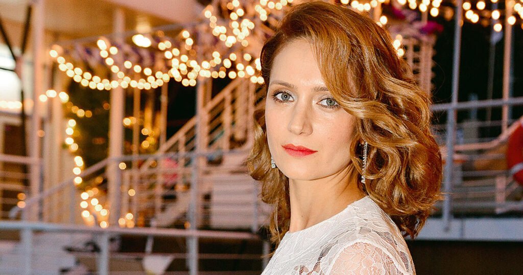 Прогулка по Тверскому бульвару с Викторией Исаковой и другими актерами