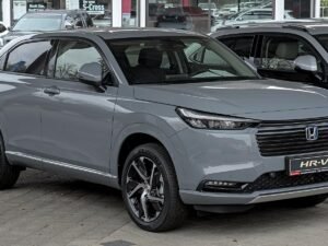 Россияне массово переходят на подержанные автомобили