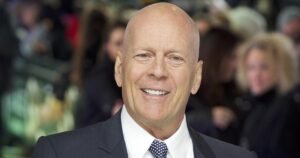 Российский врач раскрыл детали болезни Брюса Уиллиса