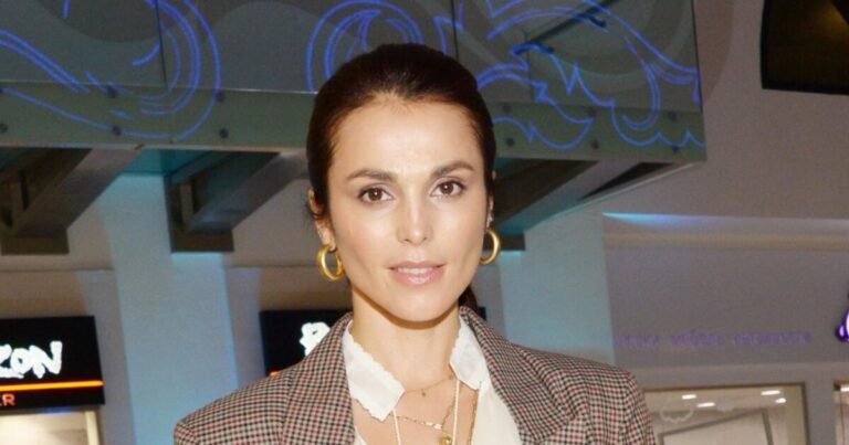 Сати Казанова впервые показала лицо своей дочери