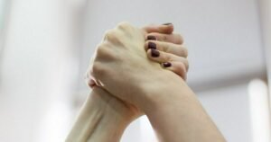 Тамара Глоба: Девы могут рассчитывать на помощь друзей в августе