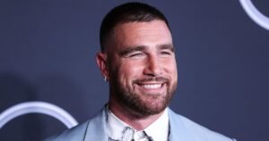 Тейлор Свифт и ее бойфренд: обычная жизнь в центре внимания