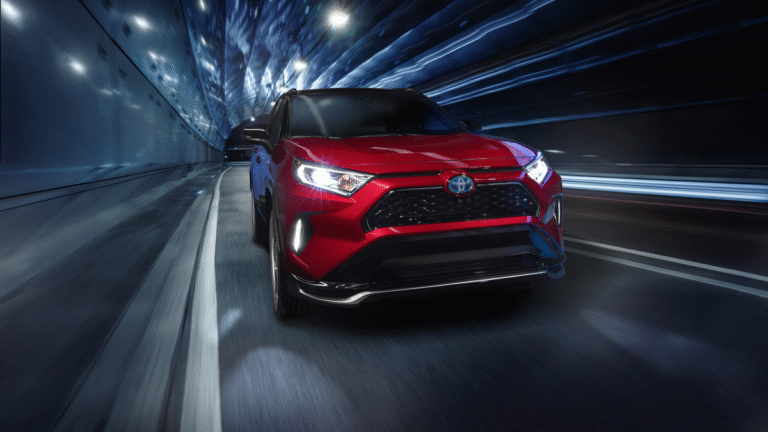 Toyota RAV4 лидирует среди SUV с пробегом в РФ