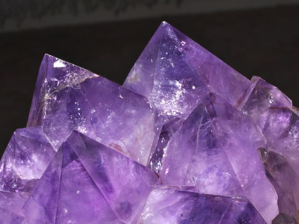 Учеными обнаружен кристалл, снижающий температуру без внешнего воздействия