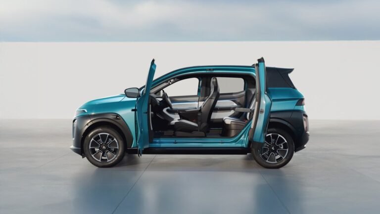 В России разработают электромобили «Атом» для бизнеса и населения