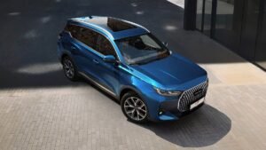 В России стартовали продажи кроссовера Tenet T7 калужской сборки