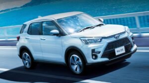В России стартовали продажи кроссовера Toyota Raize за 2 млн рублей