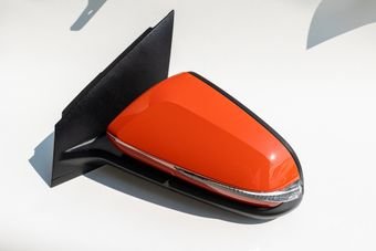 В Ульяновске запущено производство боковых зеркал для Lada Iskra