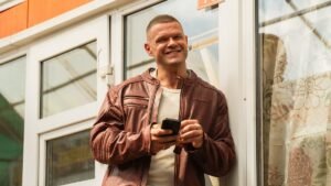 Владимир Яглыч в новом комедийном сериале: взгляд на проект