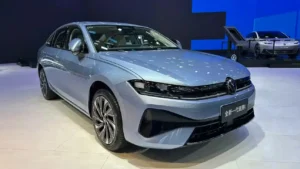 Volkswagen Sagitar L: бюджетный седан с полуавтопилотом и «умными» ручками
