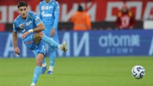 «Зенит» расторг контракт с полузащитником Зделаром