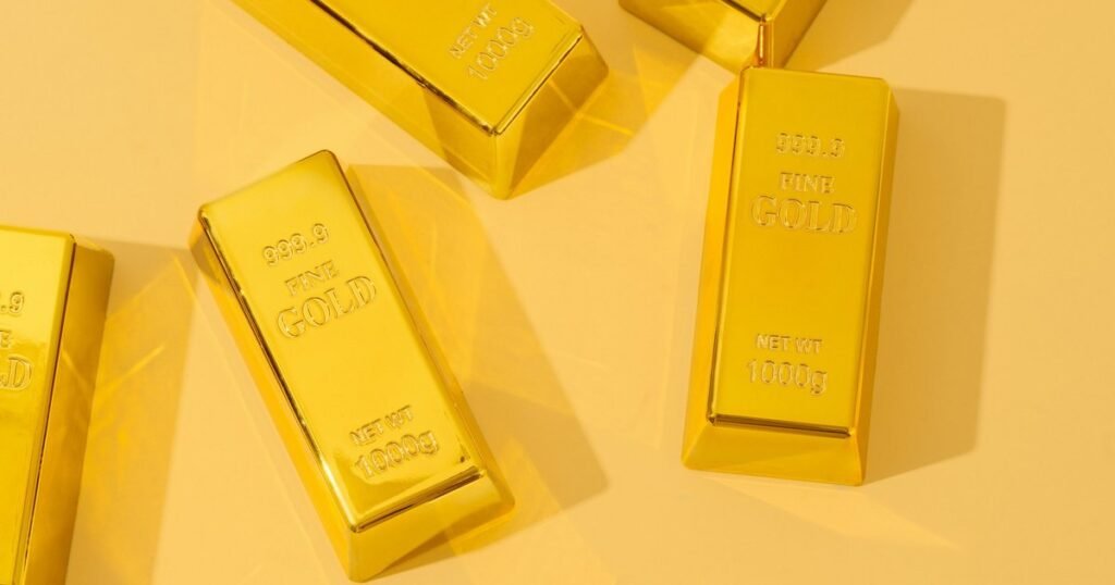 Золото подешевеет: почему цены на металл начали падать