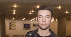 Звезду сериала «Кадетство» Емельянова обвинили в неуплате алиментов