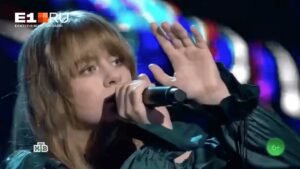 17-летняя певица из Урала шокировала жюри своим выступлением на шоу «Ты — супер»